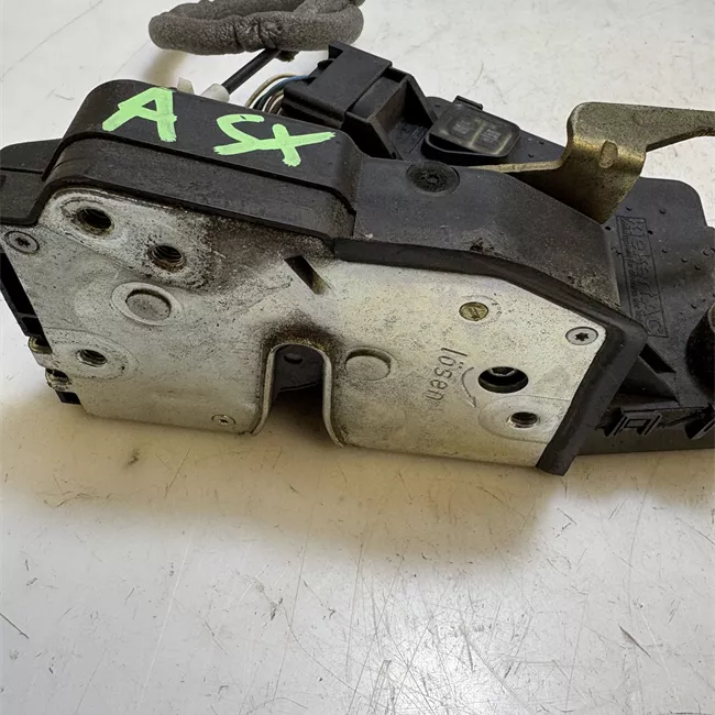 Serratura porta anteriore sinistra