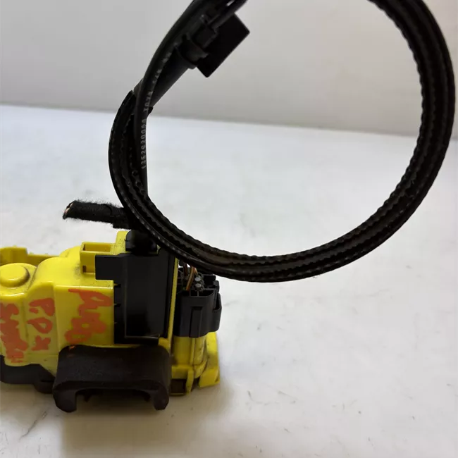 Serratura porta posteriore destra