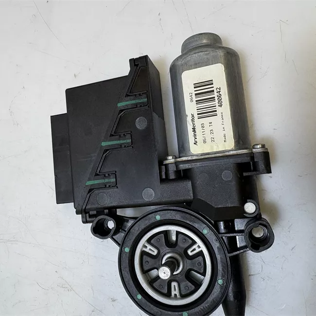 Motorino alzacristallo porta anteriore destro