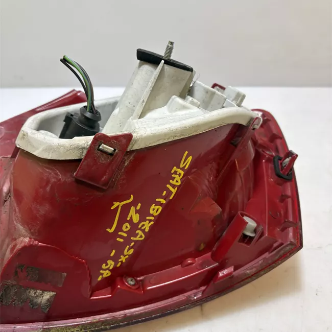 Fanale posteriore sinistro