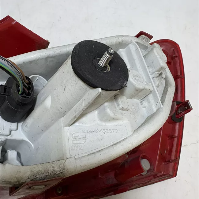 Fanale posteriore sinistro