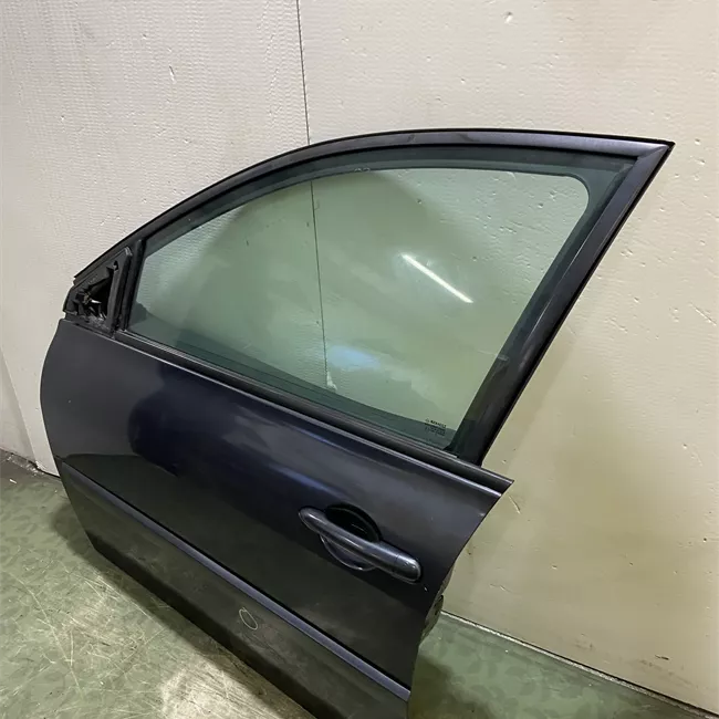 Porta anteriore sinistra