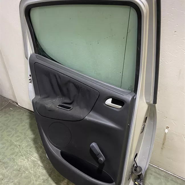 Porta posteriore sinistra