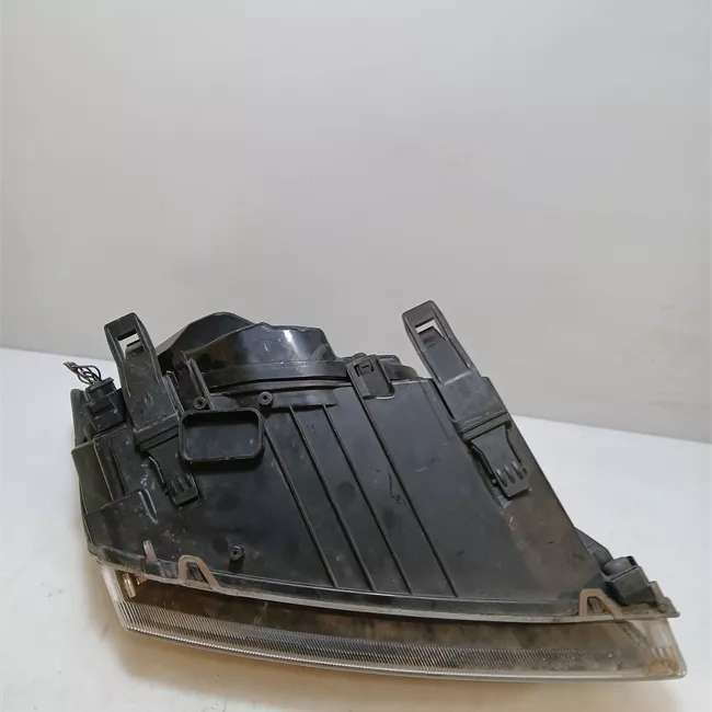 Proiettore sinistro Senza cornice finitura nera