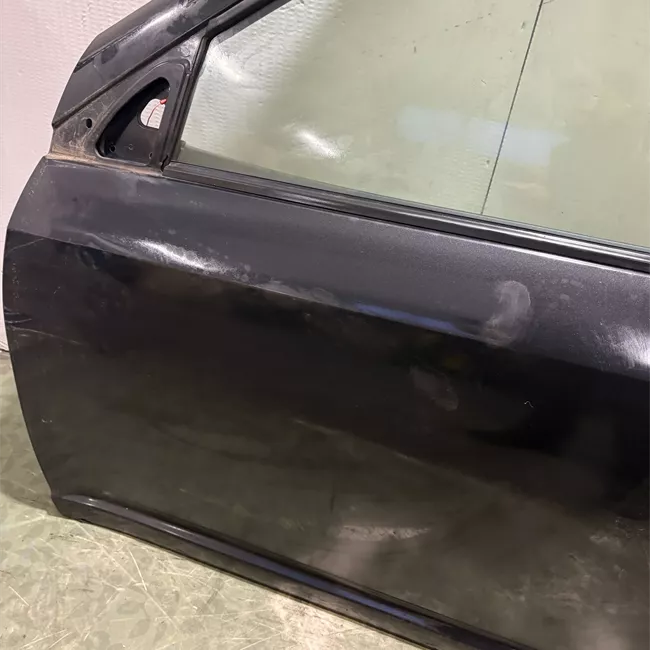 Porta anteriore sinistra