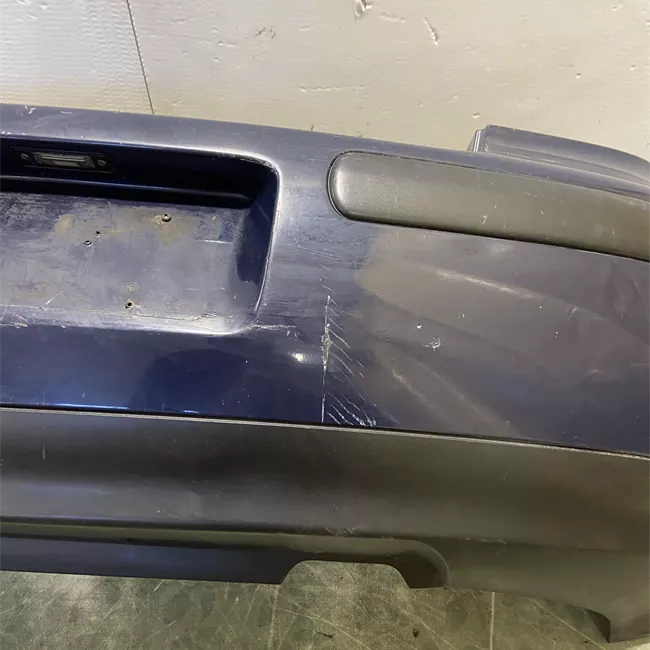 Paraurti posteriore con primer