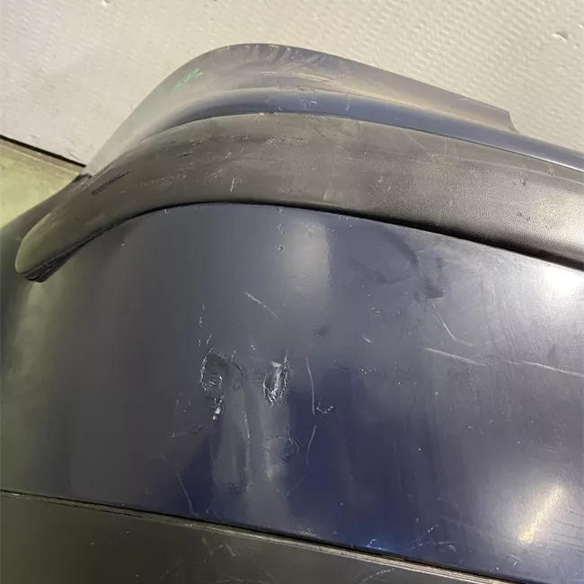 Paraurti posteriore con primer