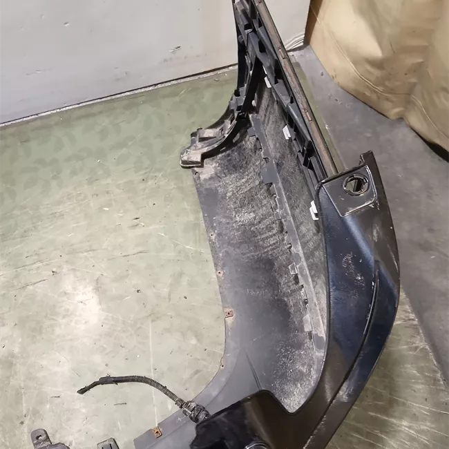 Paraurti posteriore con parktronic nero