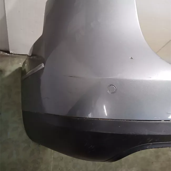 Paraurti posteriore con parktronic nero