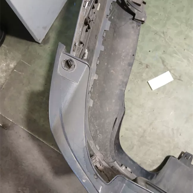 Paraurti posteriore con parktronic nero