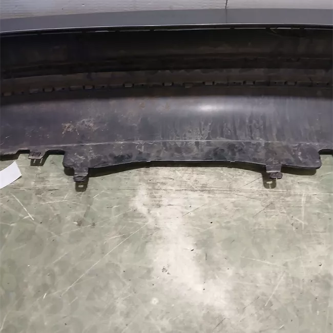 Paraurti posteriore con parktronic nero