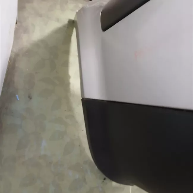 Paraurti posteriore con primer