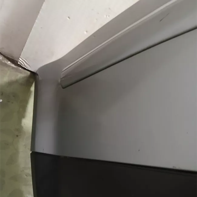 Paraurti posteriore con primer