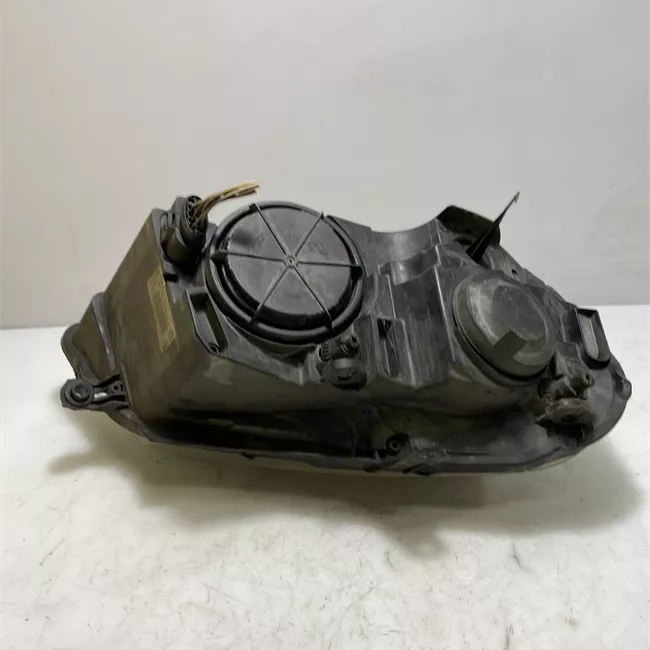 Proiettore sinistro Valeo