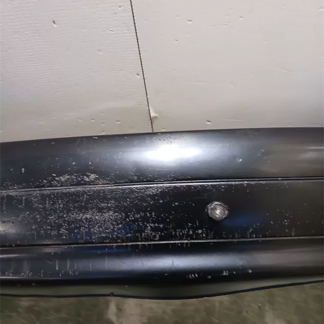 Paraurti posteriore con sensori parcheggio