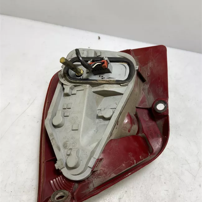 Fanale posteriore sinistro