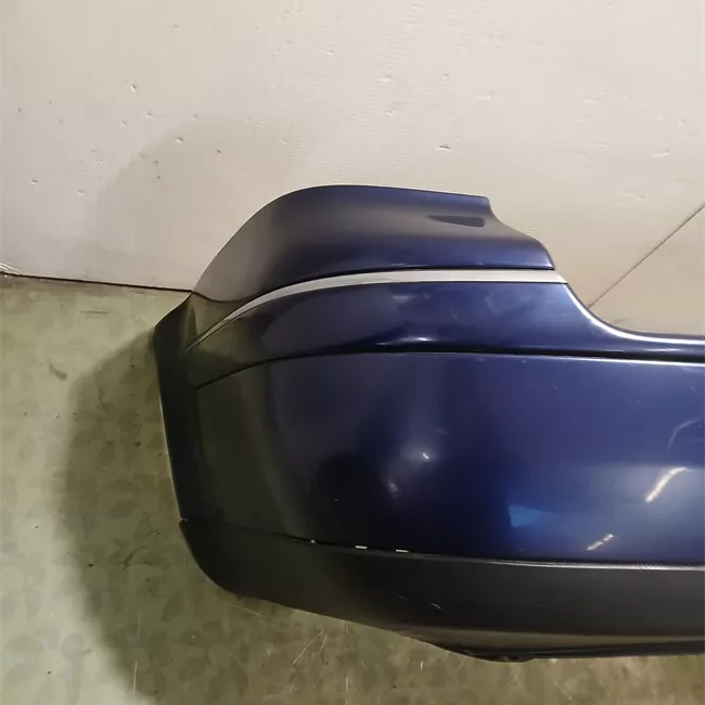 Paraurti posteriore con primer