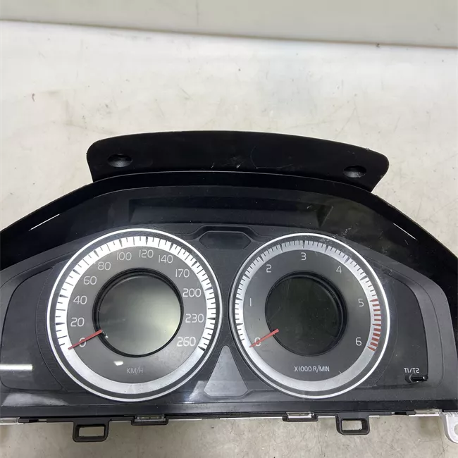 Quadro strumenti completo con quadranti in metallo/rotazionale