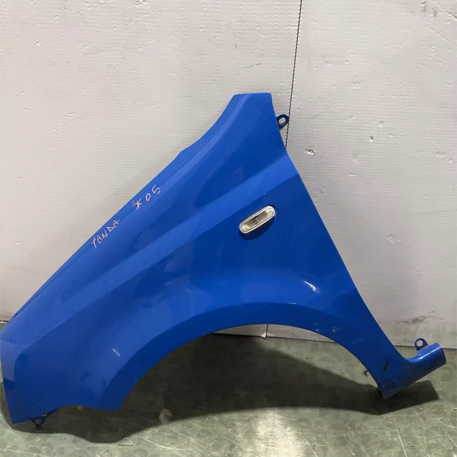 Parafango anteriore sinistro