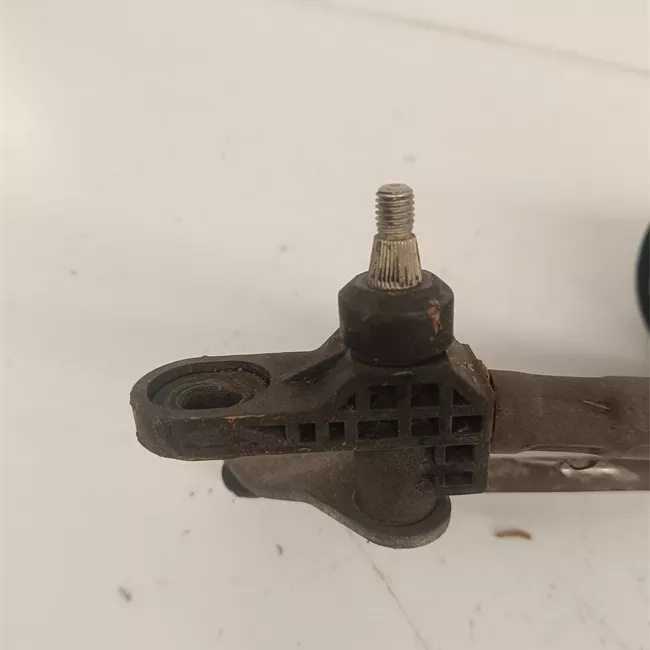 Meccanismo tergiparabrezza con motorino