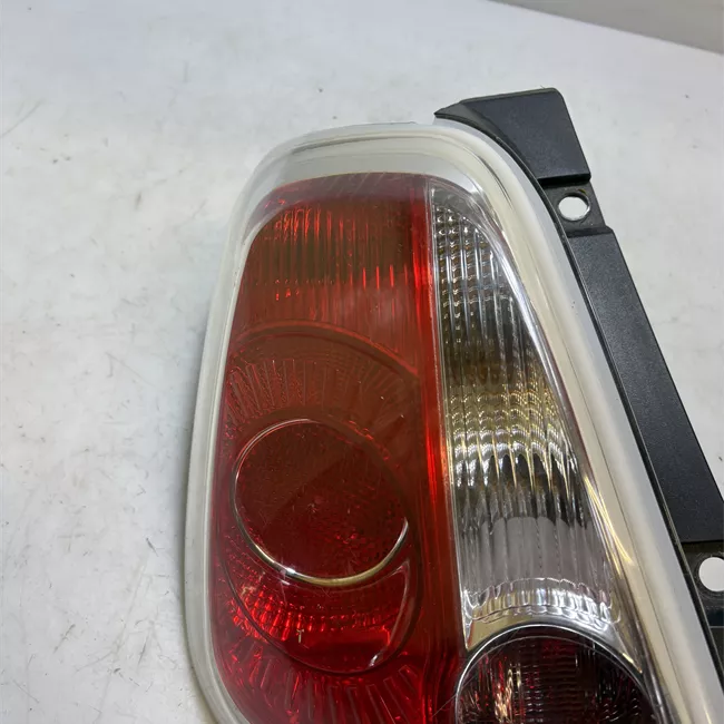 Fanale posteriore sinistro