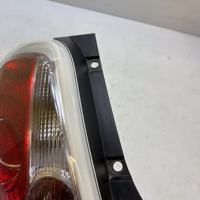 Fanale posteriore sinistro