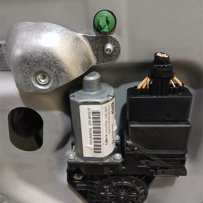 Alzacristallo elettrico porta posteriore sinistro