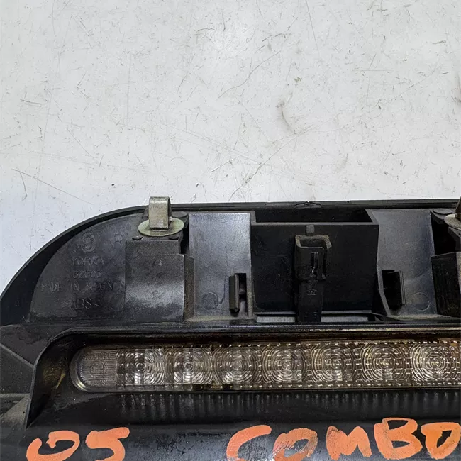 Fanale stop supplementare destro