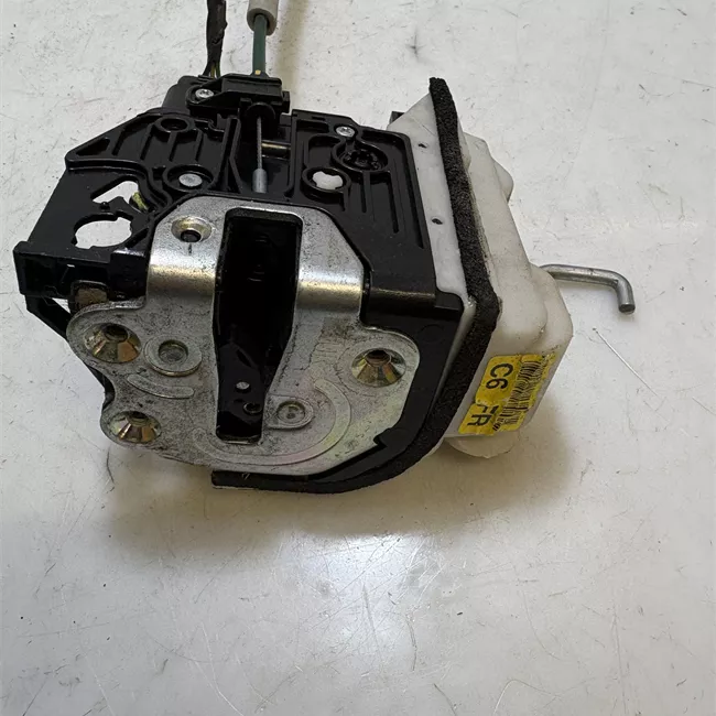 Serratura porta anteriore destra