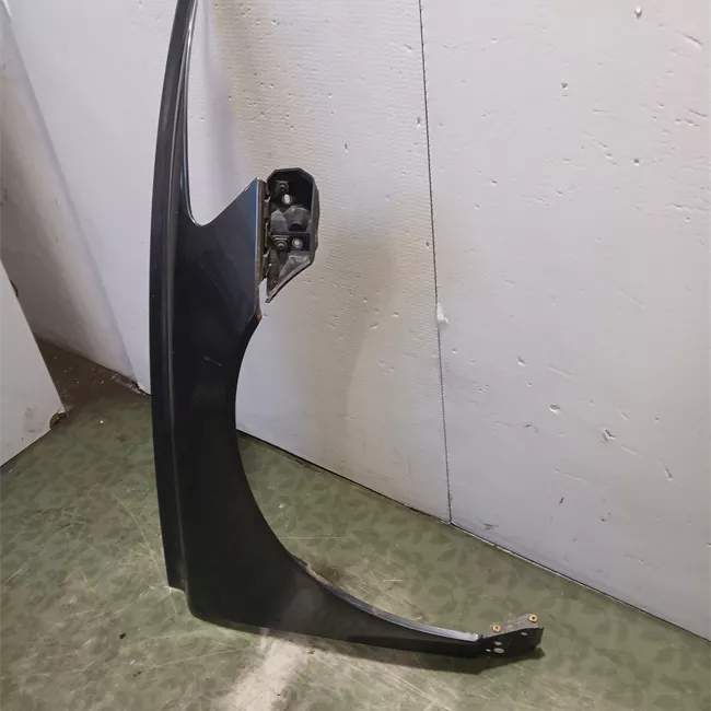 Parafango anteriore destro