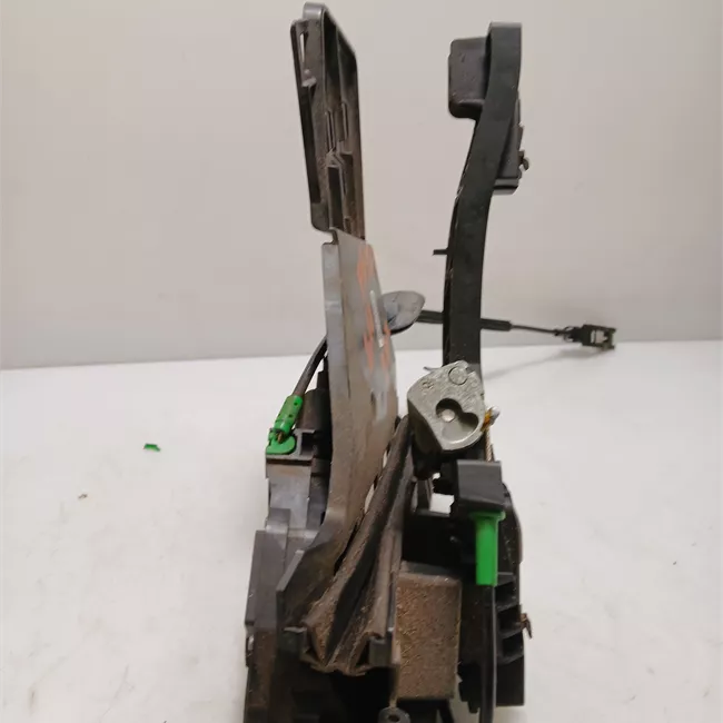 Serratura porta posteriore destra