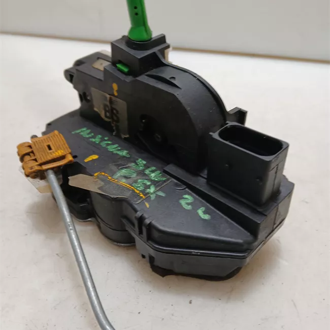 Serratura porta posteriore sinistra