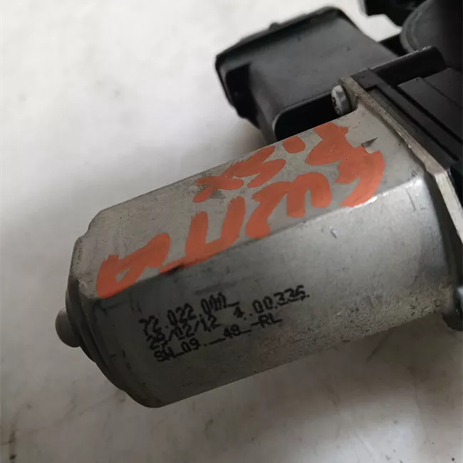 Motorino alzacristallo porta posteriore sinistro