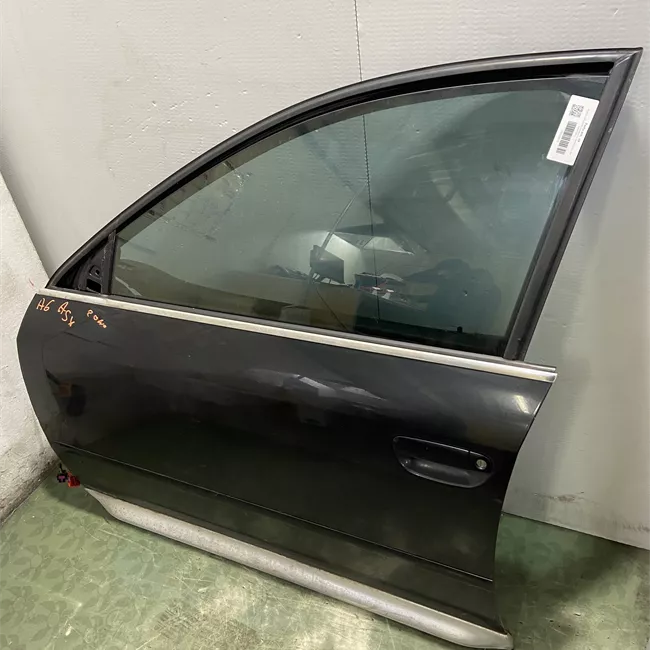 Porta anteriore sinistra