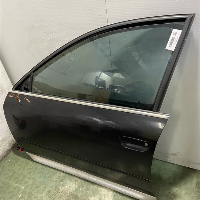 Porta anteriore sinistra