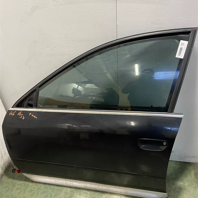 Porta anteriore sinistra