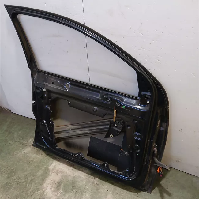 Porta anteriore sinistra