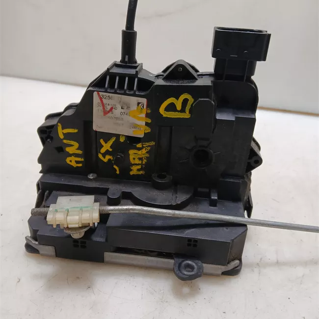 Serratura porta anteriore sinistra