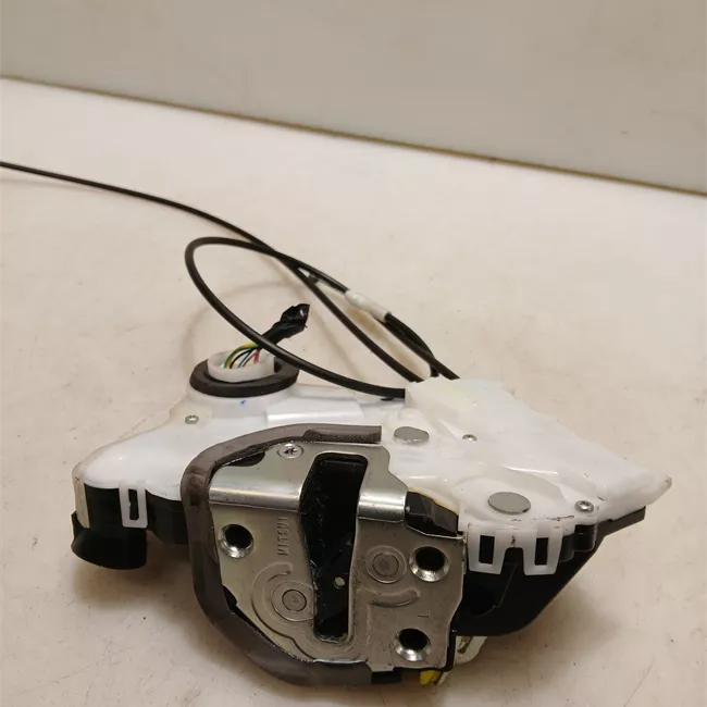 Serratura porta anteriore sinistra