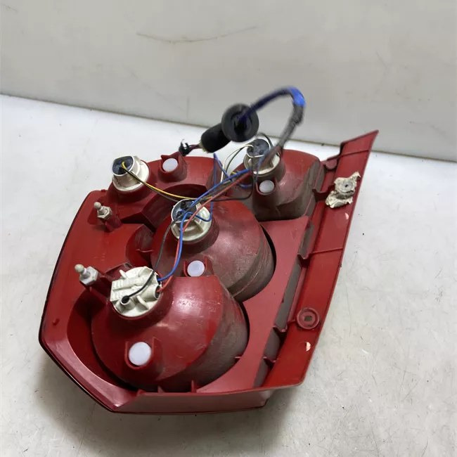 Fanale posteriore sinistro