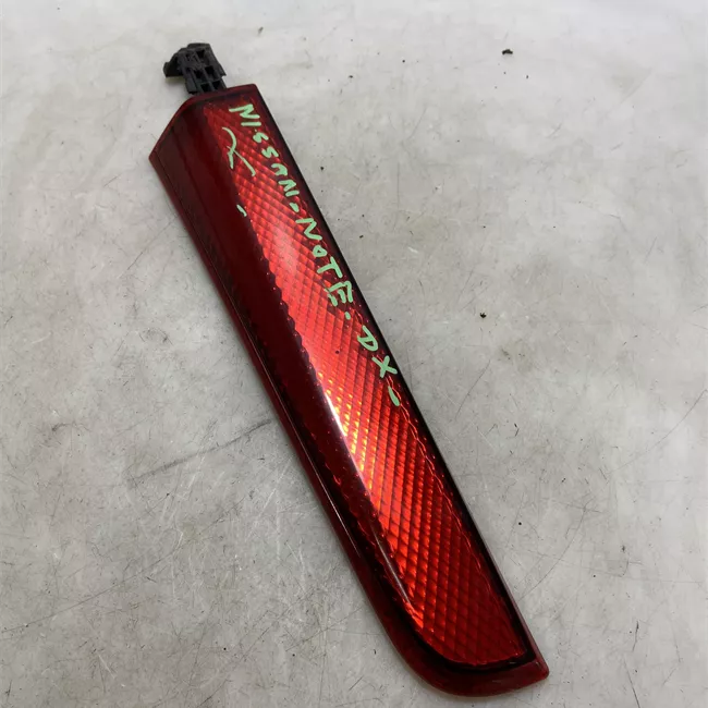 Fanale posteriore parte superiore destro