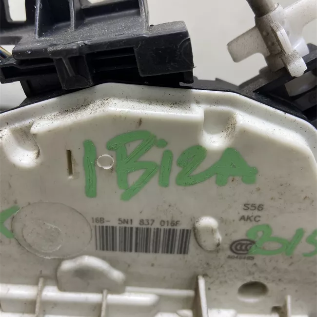 Serratura porta anteriore destra