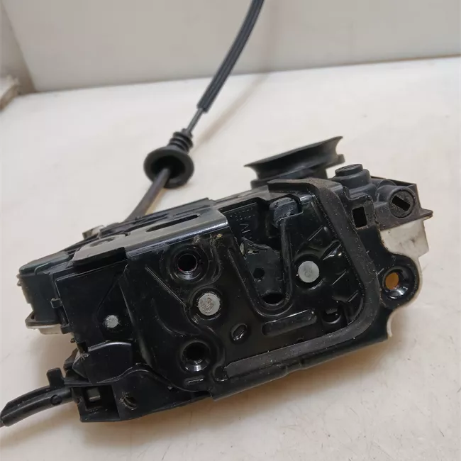 Serratura porta posteriore destra con dispositivo sicurezza Safe