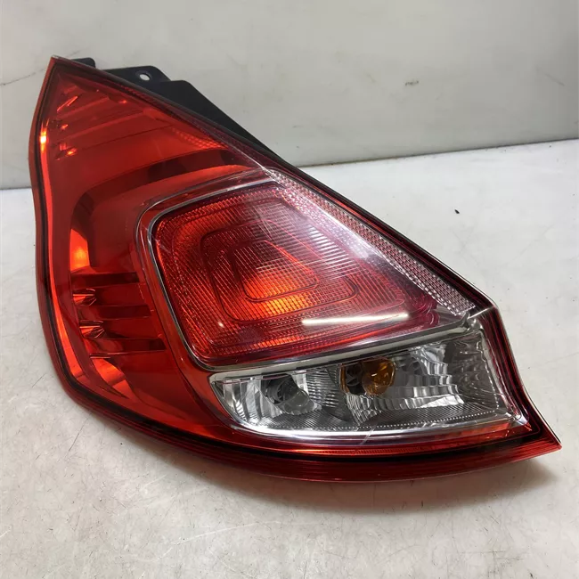 Fanale posteriore sinistro Livello 6