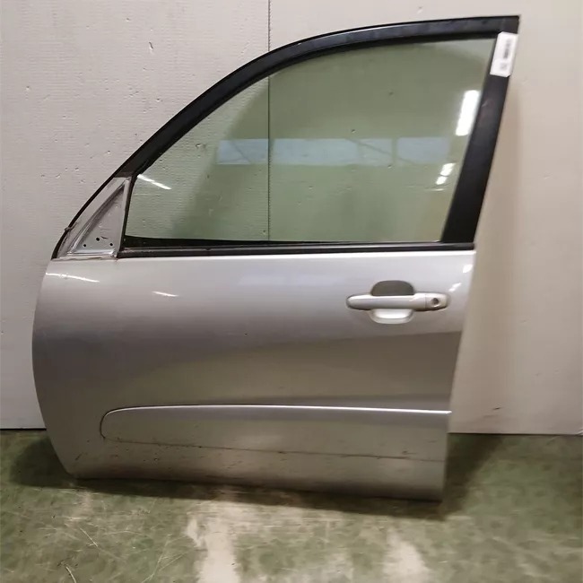 Porta anteriore sinistra