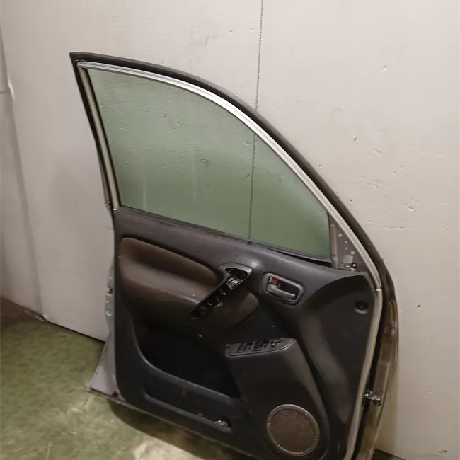 Porta anteriore sinistra