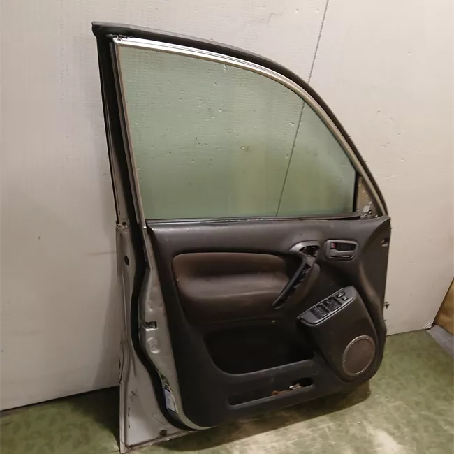 Porta anteriore sinistra