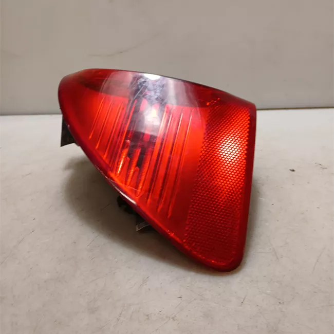 Fanale posteriore parte esterno sinistro