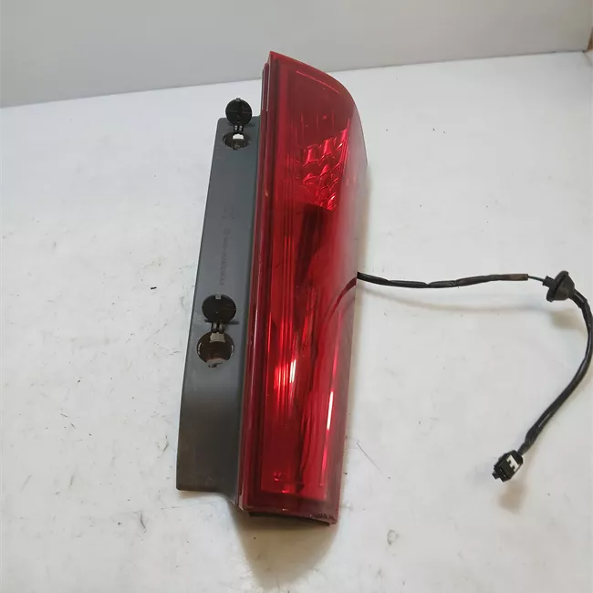 Fanale posteriore parte superiore sinistro