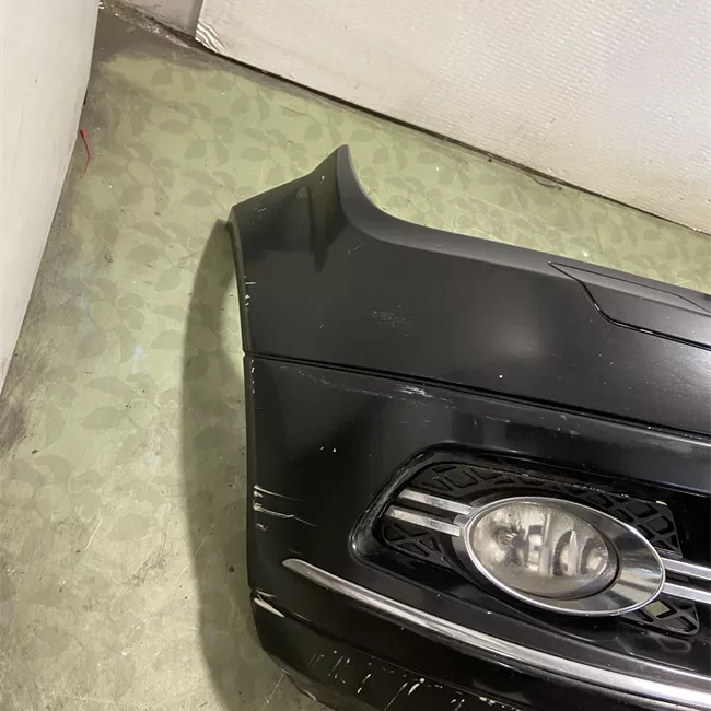 Paraurti anteriore con lavafari primer